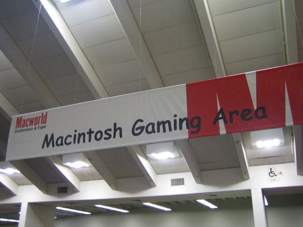 A beautiful sign set in Comic Sans, reading "Macintosh Gaming Area"